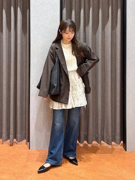 「LOWRYS FARM（ローリーズファーム）のジャガードフリンジＬＳ　102891（Tシャツ/カットソー）」を使った、𝘵 𝘰 𝘺 𝘰 .さん（レディース・160cm・30代）の秋コーディネート