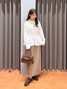 「アイテム（スカート）」を使った、𝘵 𝘰 𝘺 𝘰 .さん（レディース・160cm・30代）の秋コーディネート