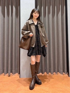「アイテム（ブルゾン）」を使った、𝘵 𝘰 𝘺 𝘰 .さん（レディース・160cm・30代）の秋コーディネート