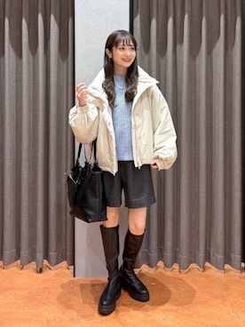 「アイテム（その他アウター、ホワイト系）」を使った、𝘵 𝘰 𝘺 𝘰 .さん（レディース・160cm）の冬コーディネート