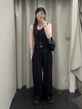 「COLONY 2139（コロニートゥーワンスリーナイン）のアイテム（パンツ）」を使った、shionさん（レディース・168cm）の春コーディネート