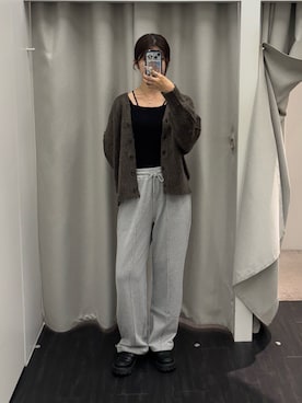 「アイテム（スウェットパンツ）」を使った、shionさん（レディース・168cm）の秋コーディネート