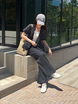 「アイテム（テーラードジャケット、ブラック系）」を使った、shionさん（レディース・168cm）の夏コーディネート