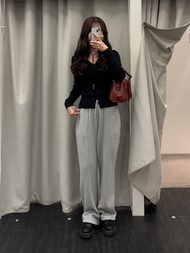 「COLONY 2139（コロニートゥーワンスリーナイン）のヴィンテージ合皮ボストンバッグ（ボストンバッグ、レッド系）」を使った、shionさん（レディース・168cm）の春コーディネート