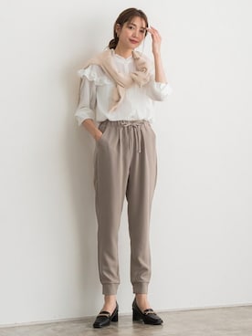 Pierrotスタッフ★大人に似合う高コスパ服をお届けさんの「テーパードジョガーパンツ」を使ったコーディネート
