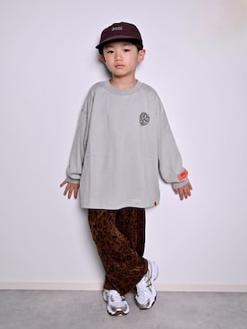 「UNIVERSAL OVERALL（ユニバーサルオーバーオール）のアイテム」を使った、tanshio.さん（キッズ・110cm）の秋コーディネート
