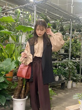 「YAHKI（ヤーキ）のアイテム（ショルダーバッグ）」を使った、三橋栄香さん（レディース・155cm）の冬コーディネート