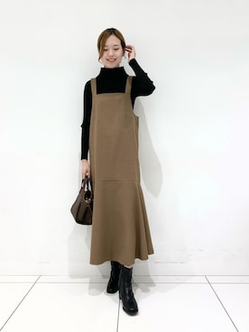 「アイテム（ジャンパースカート、オレンジ系）」を使った、ayanaさん（レディース・166cm）の秋コーディネート