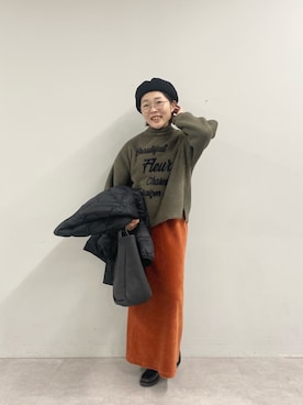 「ロゴニット」｜「アイテム（ダウンジャケット/コート）」を使った、kahoさん（レディース・154cm）の冬コーディネート