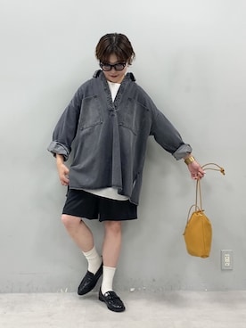 PUAL CE CINのアイテムを使った「デニムシャツ」の人気