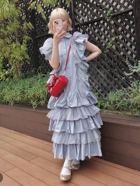 「merry jenny（メリージェニー）のスパンコールダンスシューズ（バレエシューズ、ゴールド系）」を使った、ﾅﾂｷさん（レディース・166cm）の夏コーディネート