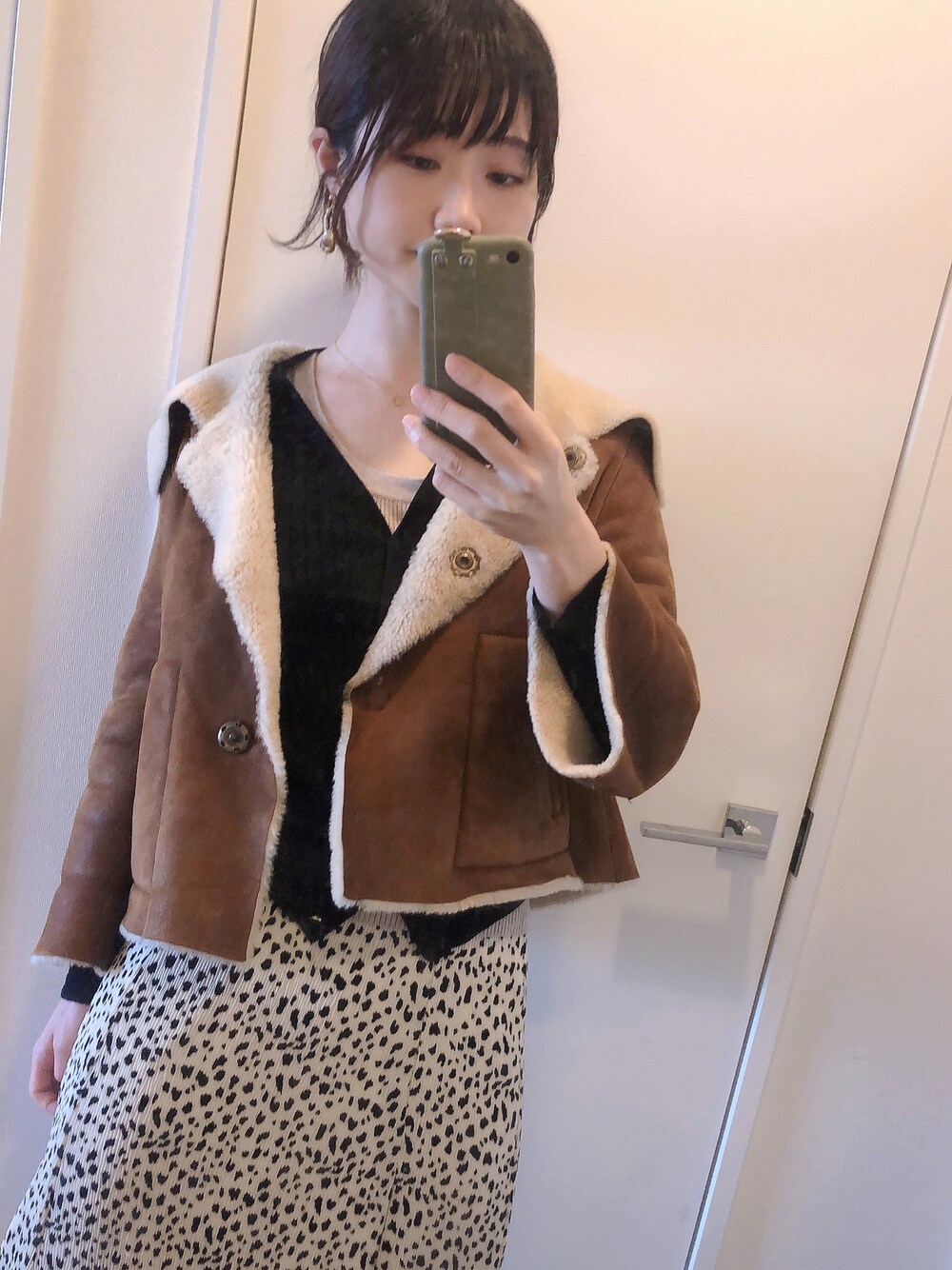 Spick & Spanのムートンコートを使った人気ファッションコーディネート