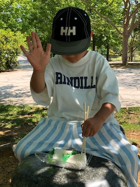 「HELLY HANSEN（ヘリーハンセン）のアイテム（キャップ）」を使った、shiさん（キッズ・130cm）の春コーディネート
