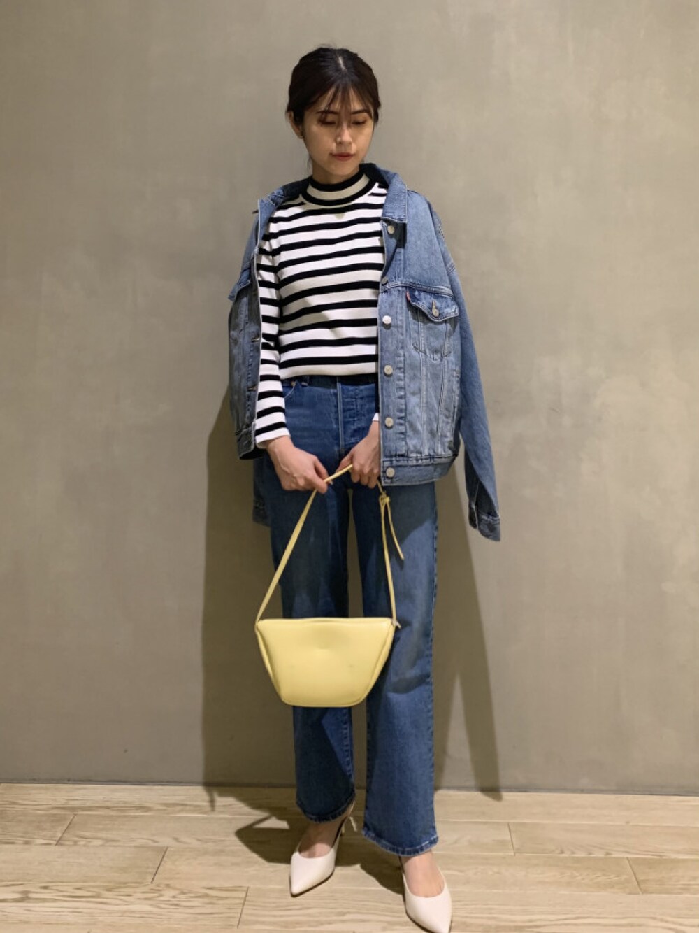「Rougevif、rougeviflacle、ルージュヴィフ、ルージュ･ヴィフ ラクレ(Rouge vif la cle)、春コーデ、リーバイス、Levi's、Gジャン、デニムコーデ、デニムパンツ、ボーダー、デニムセットアップ、きれいめカジュアル、シンプルコーデ、ootd」｜「Rouge vif Annaの【アンサンブル対応】C/Nyハイネックリブニット（ニット/セーター、ホワイト系）」を使った、はしもとまゆさん（レディース・155cm）の春コーディネートの1枚目の写真
