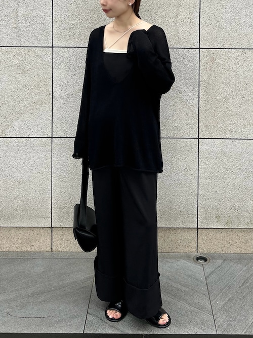 セール】【サイズ展開あり】ディープVネックルーズニット