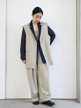 「ジレ」｜「アイテム（スリッポン）」を使った、SELECT MOCA SNAPさん（レディース・162cm）の春コーディネート