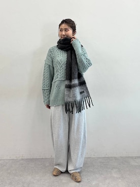 「アイテム（ストール/ショール、ブラック系）」を使った、ちゃやかさん（レディース・168cm）の秋コーディネート