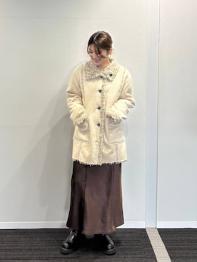 「アイテム（ムートンコート）」を使った、ちゃやかさん（レディース・168cm）の秋コーディネート
