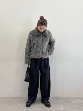 「アイテム（ブルゾン、グレー系）」を使った、ちゃやかさん（レディース・168cm）の秋コーディネート