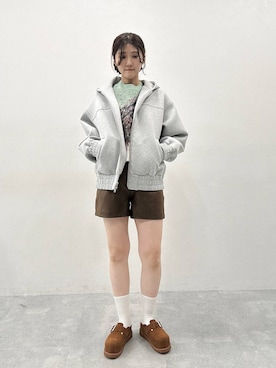 「JEANASIS（ジーナシス）のアイテム（パーカー）」を使った、ちゃやかさん（レディース・168cm）の秋コーディネート