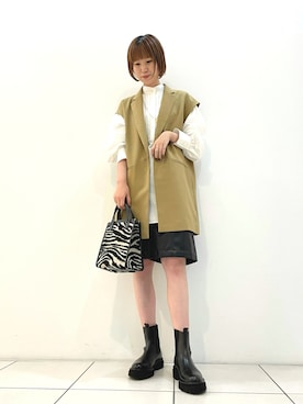「A VACATION（アヴァケーション）のアイテム（バッグ）」を使った、eriさん（レディース・166cm）の秋コーディネート