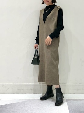 「YECCA VECCA（イェッカヴェッカ）のアイテム（ジャンパースカート）」を使った、k..さん（レディース・157cm）の秋コーディネート