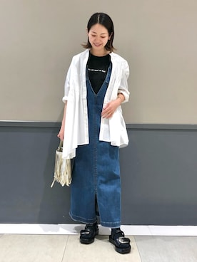 「YECCA VECCA（イェッカヴェッカ）のアイテム（オールインワン・サロペット）」を使った、k..さん（レディース・157cm）の春コーディネート