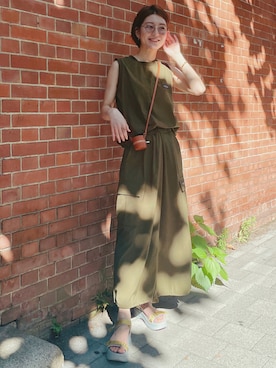 「CASU eyewear（キャスアイウェア）のアイテム（サングラス）」を使った、高千 真穂さん（レディース・165cm）の夏コーディネート