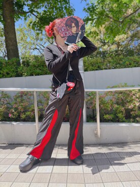 「GU（ジーユー）のアイテム（Tシャツ/カットソー、ブラック系）」を使った、🦀さん（レディース・161cm）の夏コーディネート