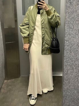 「キャミワンピ」｜「アイテム（MA-1）」を使った、7さん（レディース・157cm）の秋コーディネート