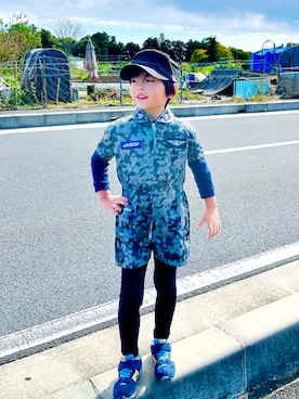 「アイテム（つなぎ/オールインワン）」を使った、yamatotoayaneさん（キッズ・120cm）の秋コーディネート