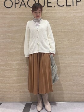 「OPAQUE.CLIP（オペークドットクリップ）のシアーハイネックトップス【洗濯機OK】（Tシャツ/カットソー、ホワイト系）」を使った、みやさん（レディース・162cm）の秋コーディネート