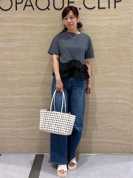 「OPAQUE.CLIP（オペークドットクリップ）の裾フリルドッキングTシャツ【洗濯機OK】（Tシャツ/カットソー、グレー系）」を使った、みやさん（レディース・162cm）の夏コーディネート