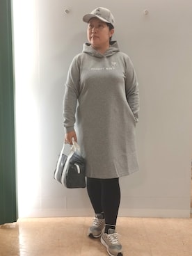 「adabat（アダバット）の【ADABAT NAVY】サルーキジャージキャップ（キャップ、グレー系）」を使った、とみーさん（レディース・155cm）の秋コーディネート