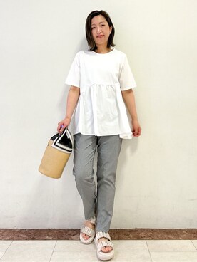 「OPAQUE.CLIP（オペークドットクリップ）の◆ペプラムドッキングカットソー【洗濯機洗い可】（Tシャツ/カットソー）」を使った、madokaさん（レディース・157cm）の春コーディネート