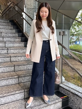 「アイテム（ショルダーバッグ、ゴールド系）」を使った、Risaさん（レディース・160cm）の春コーディネート