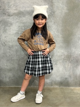 「THE SHOP TK （ザ ショップ ティーケー ）の【110-160】プリント長袖Tシャツ（Tシャツ/カットソー、ベージュ系）」を使った、naokoさん（レディース・123cm）の秋コーディネート