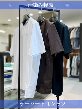 「TAKEO KIKUCHI（タケオキクチ）の【汗染み軽減/接触冷感】テーラード Tシャツ（Tシャツ/カットソー、ホワイト系）」を使った、uedaさん（レディース・152cm）の春コーディネート