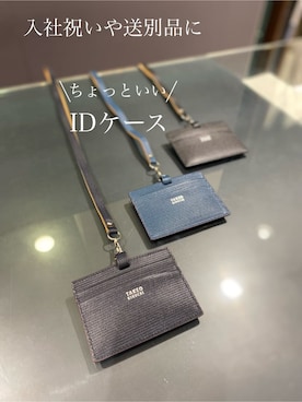 「アイテム（名刺入れ、ブルー系）」を使った、uedaさん（レディース・152cm）の春コーディネート