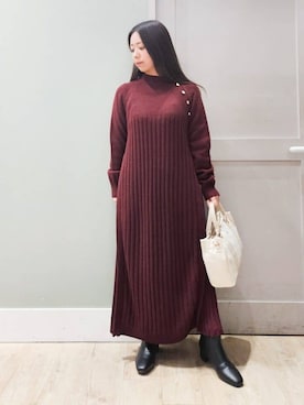 「grove（グローブ）の【選べる着丈】配色サイドプリーツニットワンピース（ワンピース、レッド系）」を使った、maiさん（レディース・149cm）の冬コーディネート