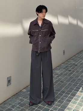 「SINSS（シンス）のアイテム（スラックス）」を使った、井上真宏さん（メンズ・175cm）の春コーディネート