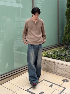 「Adoon plain（アドーンプレーン）のアイテム（トップス）」を使った、井上真宏さん（メンズ・175cm）の春コーディネート