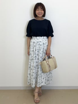 「index（インデックス）の【接触冷感】タックパフスリーブブラウス《吸水速乾/防シワ/洗濯機OK/XS～3L/6col》（シャツ/ブラウス、ブルー系）」を使った、あずささん（レディース・156cm）の春コーディネート