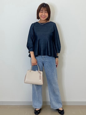 「index（インデックス）のバックパール調ペプラムトップス【洗濯機OK】（Tシャツ/カットソー、ブラック系）」を使った、あずささん（レディース・156cm）の秋コーディネート