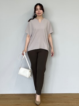 「UNTITLED（アンタイトル）の【古畑星夏さん着用/セットアップ可/イージーケア】リラクミスト テーパードパンツ（その他パンツ、ブラウン系）」を使った、Saekoさんの春コーディネート