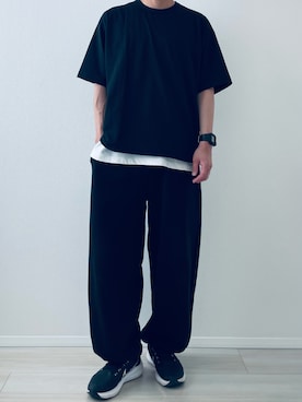 「GU（ジーユー）のアイテム（Tシャツ/カットソー、ブラック系）」を使った、MiYaさん（メンズ・170cm）の春コーディネート
