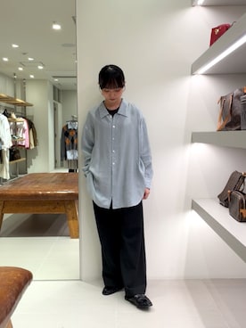 「URBAN RESEARCH（アーバンリサーチ）のキュプラ2wayシャツ（シャツ/ブラウス、ブルー系）」を使った、noeさん（レディース・151cm）の秋コーディネート