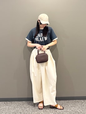 「NICOLE CLUB（ニコル　クラブ）の【ZELDA】リンガーデザインロゴTシャツ（Tシャツ/カットソー、グリーン系）」を使った、ZELDA/ゼルダ snapさん（レディース・172cm）の夏コーディネート