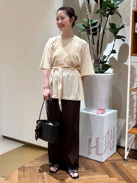「ARCHIVE STANCE（アーカイブスタンス）のARCHIVE STANCE/アーカイブスタンス サテンストライプレースパンツ AS-050005（その他パンツ、ブラウン系）」を使った、fuyukaさん（レディース・158cm）の春コーディネート