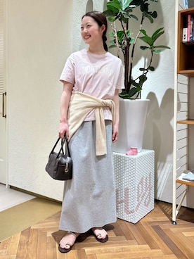 「SLOBE IENA（スローブイエナ）のカットリーンスカート（スカート、グレー系）」を使った、fuyukaさん（レディース・158cm）の春コーディネート